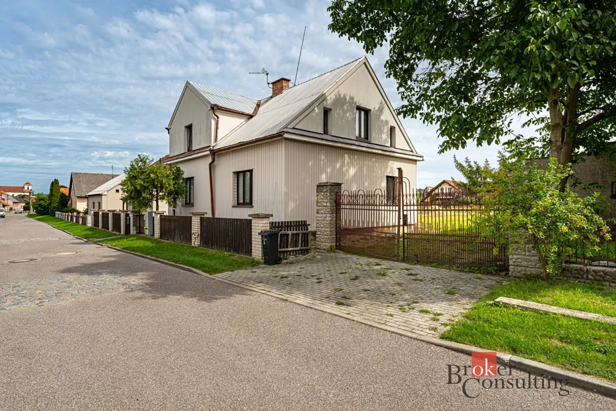 Prodej rodinného domu 151 m², pozemek 1025 m²
